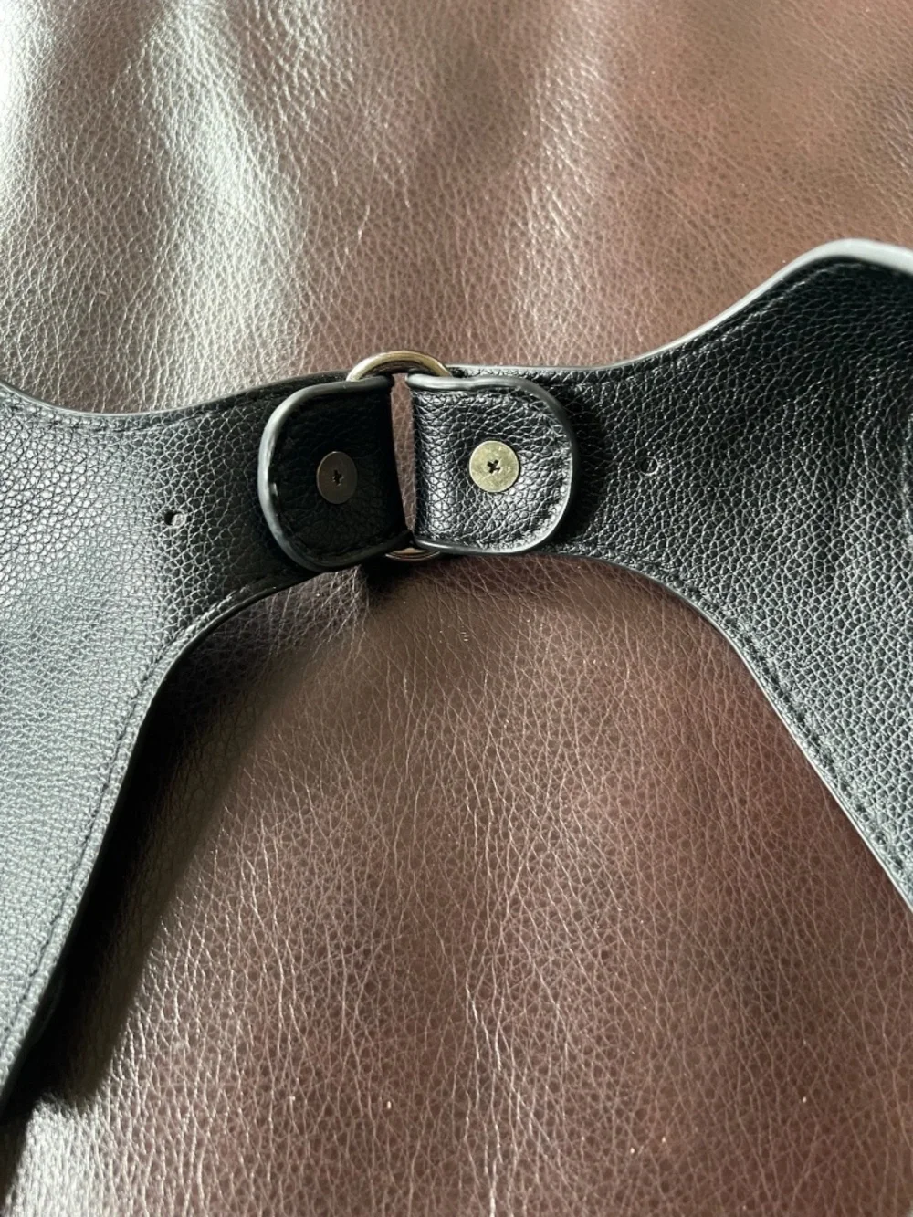 Mutarlon shoulder holds measurements
